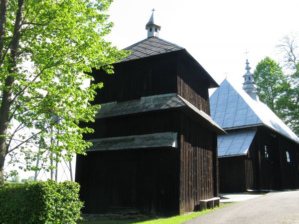 dzwonnica, współczesna cerkwi, z dzwonem z 1868r.