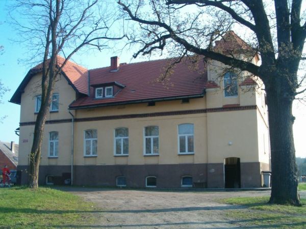 Budynek Świetlicy Wiejskiej w Marszowie.