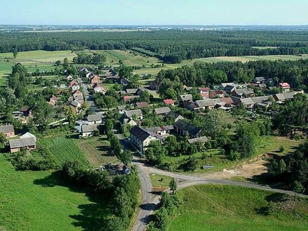 Wygiełdów: ...albo powietrzem... /autor zdjęcia nieznany :(  /