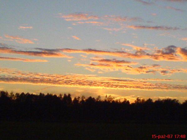Letni zachód słońca nad Głomsinami