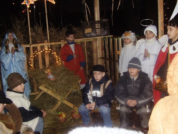 SZOPKA PRZY KOŚCIELE