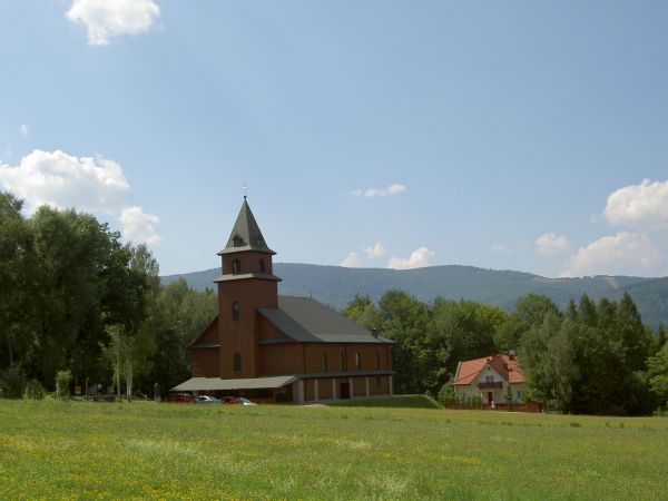 Jeszcze raz kościół panorama zd.,,Pogma,,