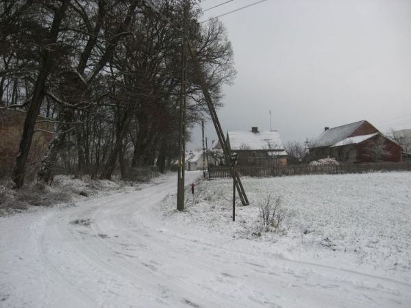 Konotop - Po lewej ruiny kaplicy i park