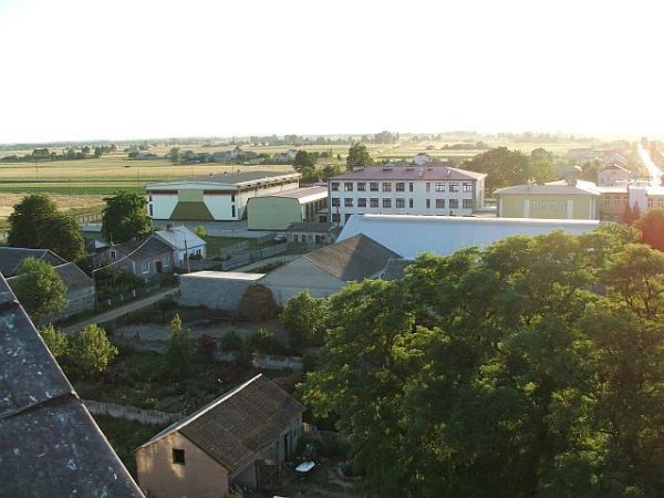 Szkoła Podstawowa, Gimnazjum oraz dwie hale sportowe