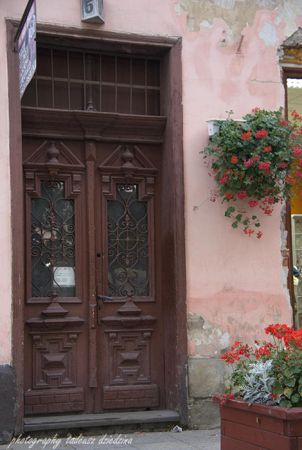 Stary Sącz- brama do kamieniczki.