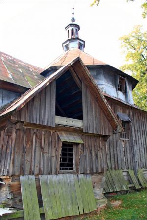 Cerkiew Pokrow Przeświętej Bogarodzicy w Miękiszu Starym. Zbudowana w latach 1803−1811. Wokół cerkwi groby rodziny Younga.