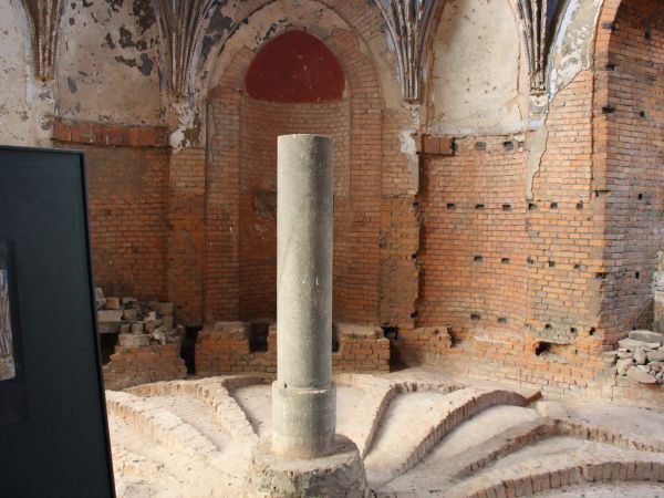 komnaty pałacowe - dzisiaj, w trakcie zaawansowanych prac przywracających dawną świetność, potęgę i ogromność.