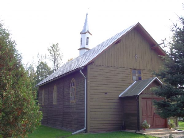 kościół polsko-katolicki, zbudowany w 1925r. - w latach 30-tych XX wieku przejął / zgromadził wiernych.
