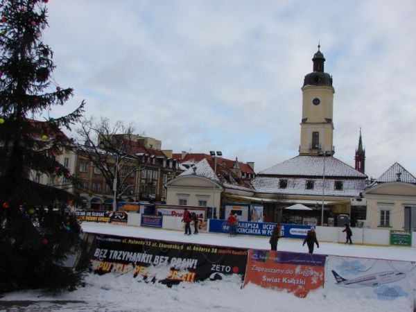 Lodowisko przed ratuszem