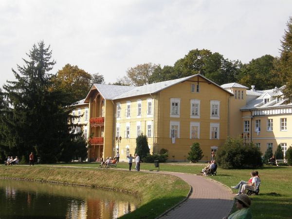 Nałęczów - Budynek Sanatorium