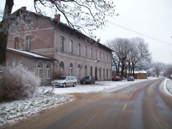 Dawny dworzec kolejowy w GŁUSZYCY