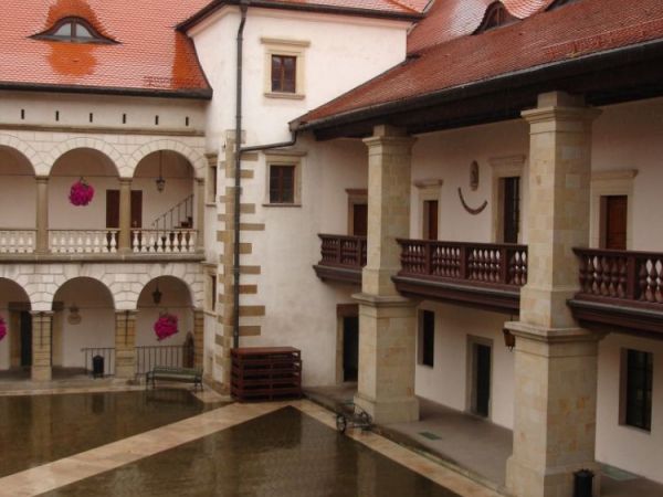 zdjecie Niepołomice