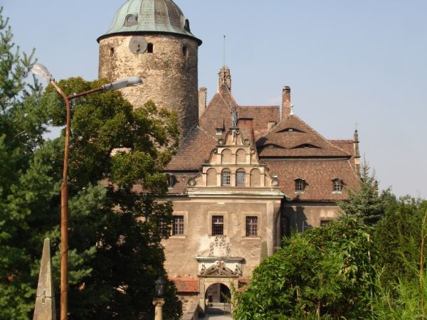 Zamek CZOCHA
http://www.zamekczocha.pl/