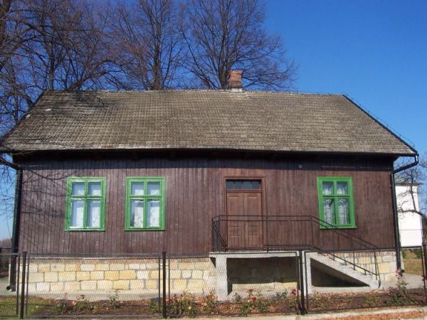 Budynek Izby Regionalnej w Stryszowej