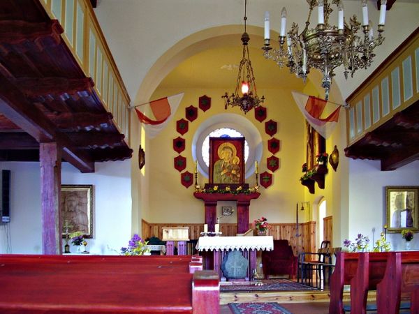 Wnętrze kościoła.
Kościół p.w. Najświętszej Marii Panny Częstochowskiej - jest to poewangelicka świątynia wybudowana w 1887 roku.