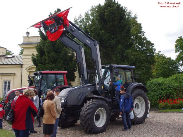 Wystawa podczas Święta Kwiatów Owoców i Warzyw