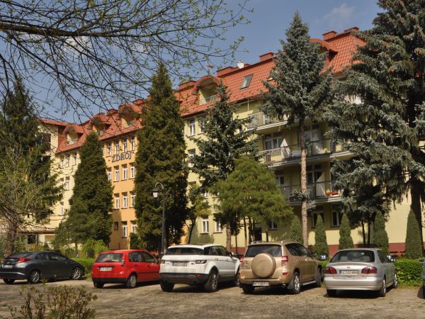 Sanatorium - Szpital Uzdrowiskowy NIDA ZDRÓJ w Busku-Zdroju.