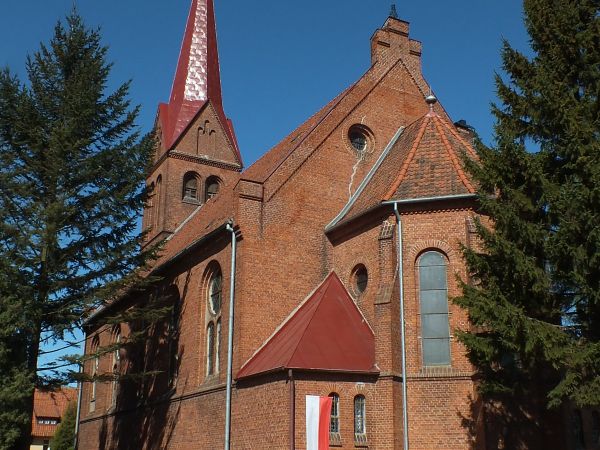 Kościół z XIX w p.w Św.Mikołaja  Biskupa