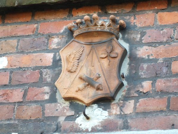 Herb fundatora kościoła