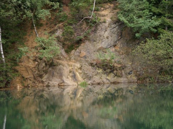 Kolorowe Jeziorka w Rudawach Janowickich (Jeziorko Niebieskie)