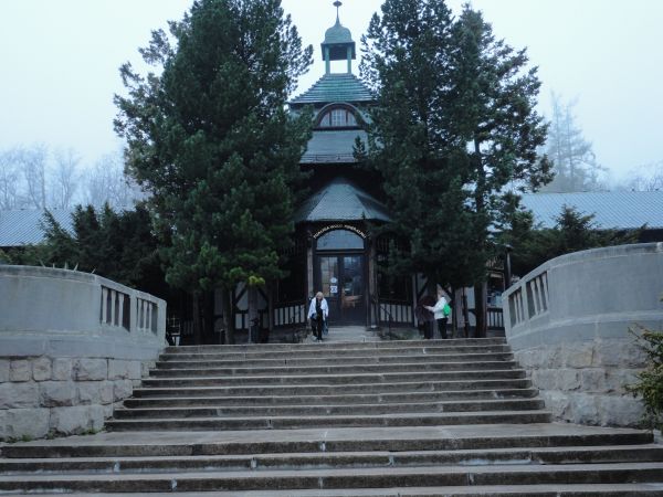 DOM ZDROJOWY-wejście główne.