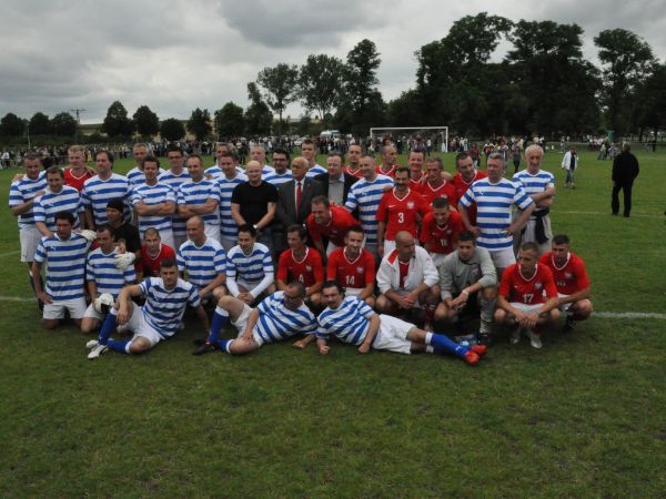 Kargowa, Dni Kargowej 2011r , Mecz rozegrany pomiędzy drużyną Reprezentacja Bezdomnych a "Przyjaciele Maćka Kozłowskiego ku pomięci aktora.