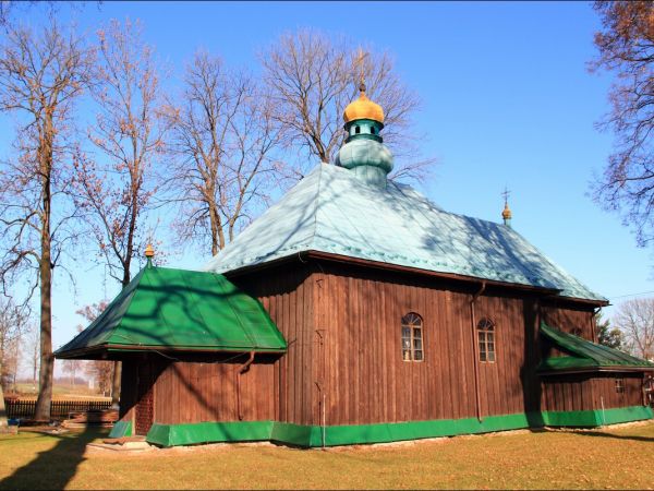 Cerkiew Opieki Matki Bożej w Kłokowicach - drewniana parafialna cerkiew prawosławna w dekanacie Przemyśl (dawniej świątynia greckokatolicka). Zbudowana na miejs