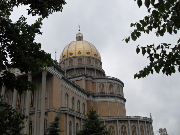 Licheń Stary, Bazylika, deszcz