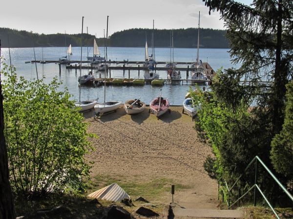 Zejście na plażę i kąpieliso w OW Largo