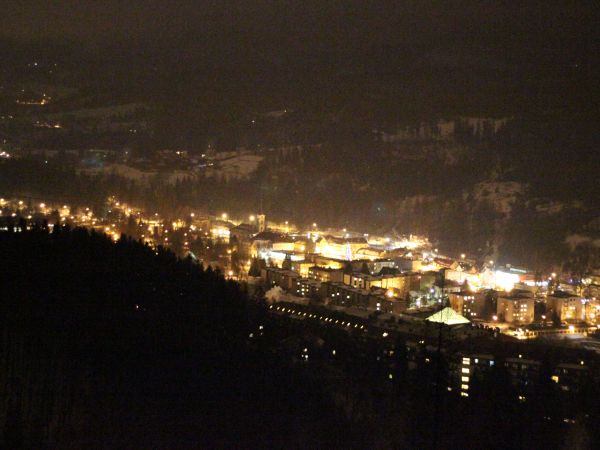 Wisła nocą, widok z apartamentów na Bukowej