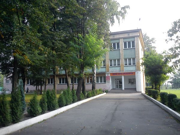 Sosnowiec-Klimontów. Zespół  Szkół  Usługowych.