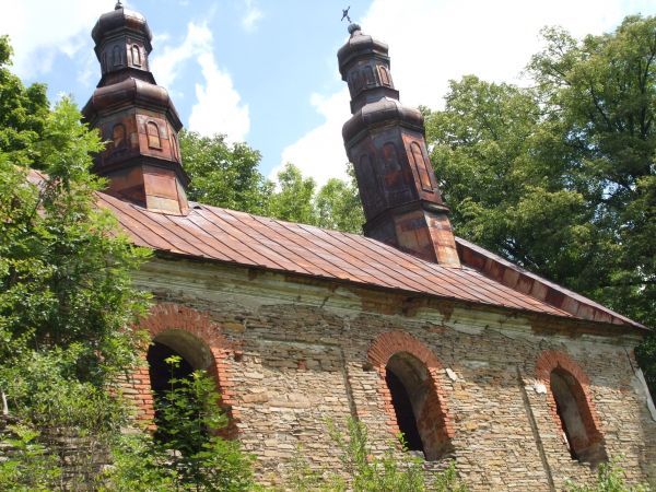 Cerkiew w Króliku Wołoskim została zbudowana w latach 1843-1845 w miejscu starszej, drewnianej świątyni. W latach 1923 oraz 1930 została odnowiona. Po wojnie, p