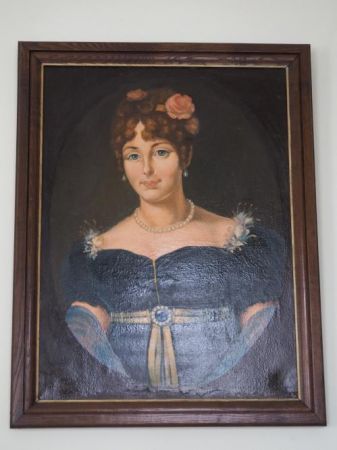 pani hr. Maria Łączyńska herbu Nałęcz miała 18 lat i wyszła za mąż - był rok 1804, małżonek - Anastazy  Walewski, szambelan, starosta warecki, miał lat 66. A cz