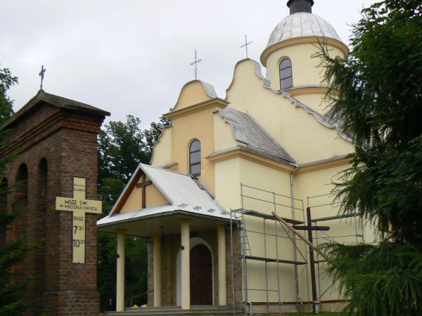 KOSCIOL PARAFIALNY-DAWNA CERKIEW