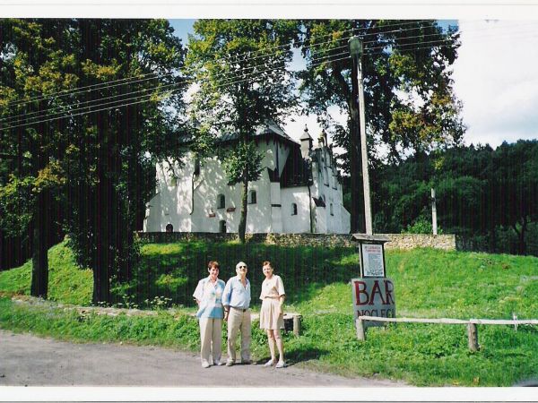 Atrakcją tej malowniczej miejscowości jest najstarsza - XVw. w Polsce murowana cerkiew obronna św. Onufrego. We wnętrzu ciekawe fragmenty XVII-wiecznej polichro