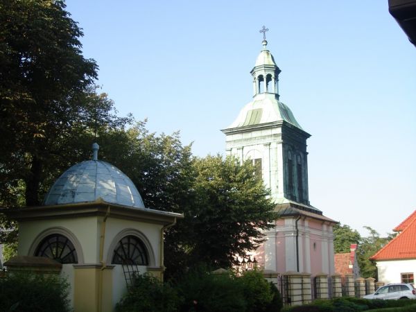 Dzwonnica kosciola pw. sw. Klemensa