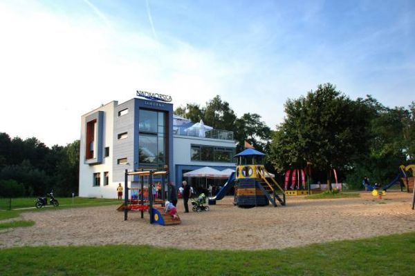 Plac zabaw, ulica Jantarowa