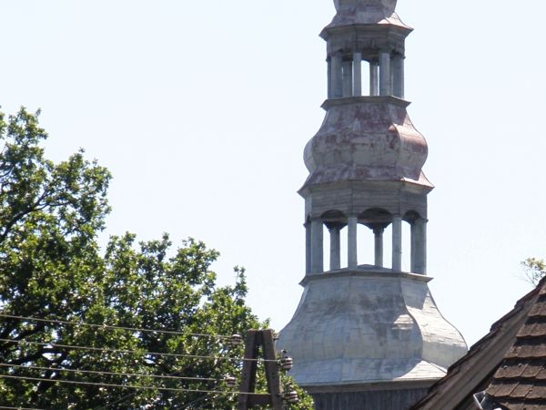 Jeden z kościołów w Łozinie