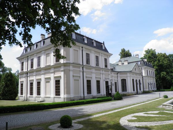 Sieniawa - Pałac