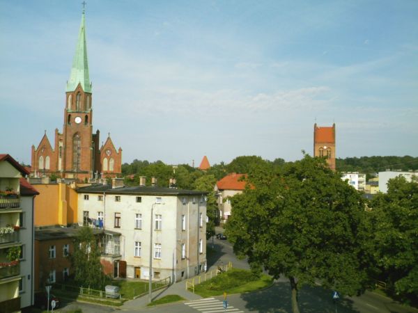 Tutaj mamy wieże dwie i czubek Baszty.