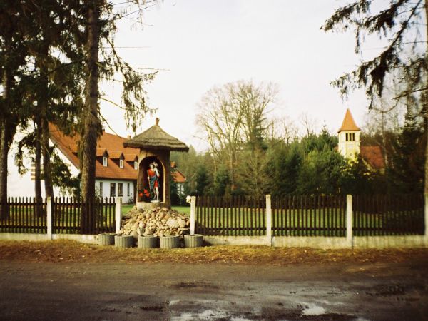 Widok a okna autobusu.