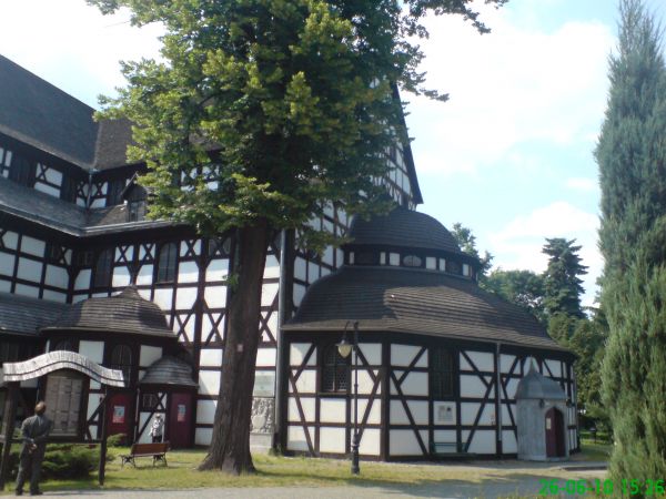 Kościół zbudowany bez jednego gwoździa