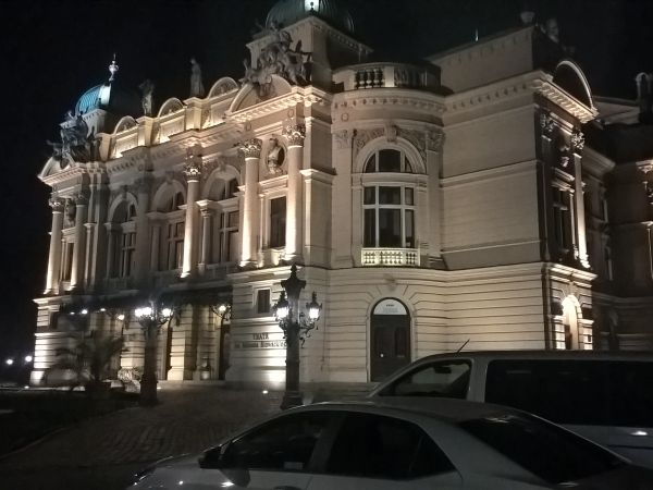 Teatr im.Juliusza Słowackiego wczoraj .