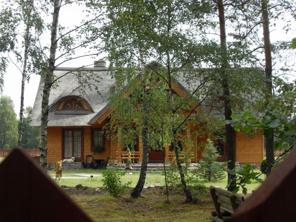 Cudowna chata pod strzechą w Borsku