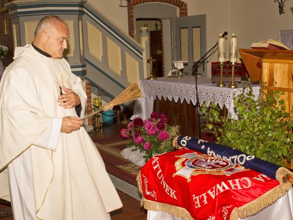 Poświęcenie sztandaru OSP Domacyno