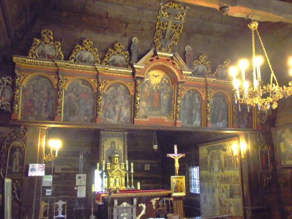 ikonostas i carskie wrota, mensa ołtarzowa - świątynia służy też wyznawcom obrządku rzymsko-katolickiego  /pana przewodnika proszę zapytać o "księgę pamiątkową"
