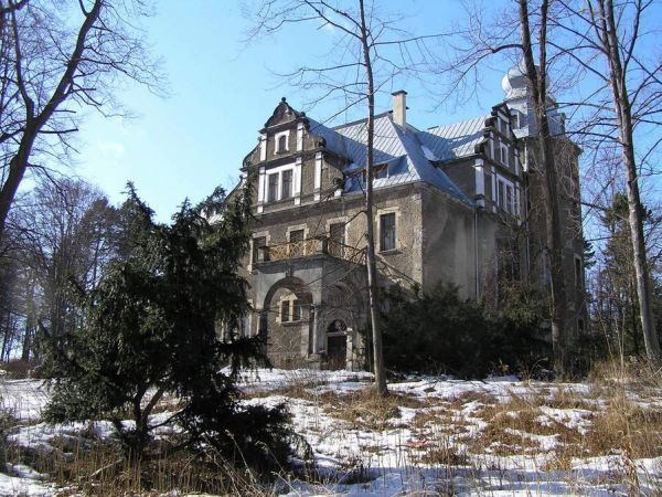 Willa Pohl, w której mieszkała ks. Daisy