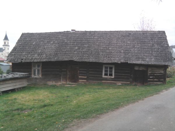 Ten dom ma ponad sto lat. Warto zapamiętać.