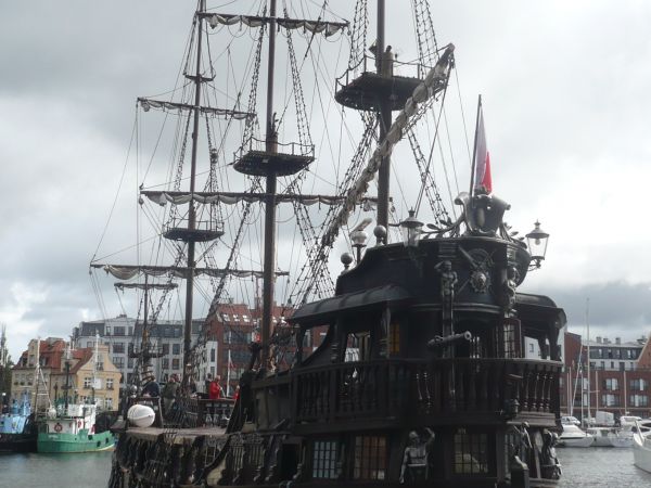 Przypłyną galeon jak za dawnych czasów.