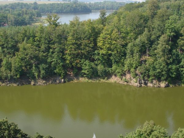 Widok z wiezy zamku Czocha.-
Zamek CZOCHA
http://www.zamekczocha.pl/